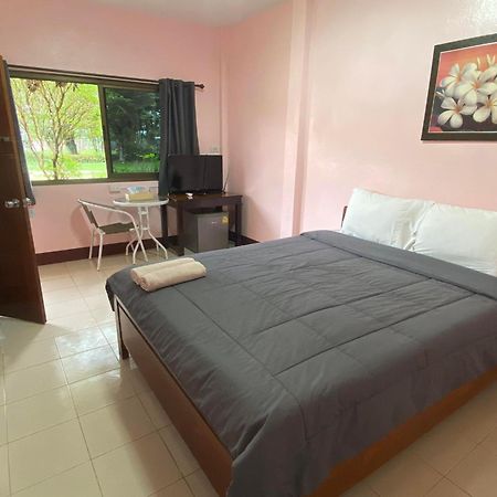 โพธิ์ทองริมทุ่ง Pothong Rimtung Hotel Fang Dış mekan fotoğraf