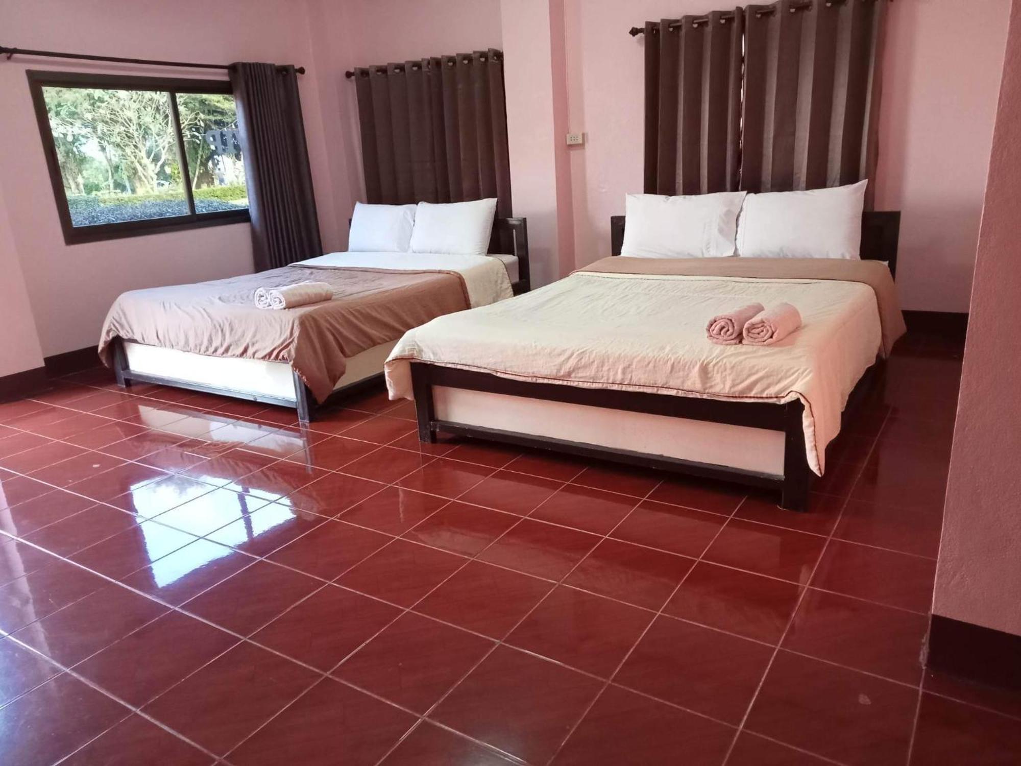 โพธิ์ทองริมทุ่ง Pothong Rimtung Hotel Fang Dış mekan fotoğraf